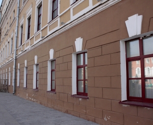 В здании бывшей духовной семинарии сейчас располагается Воронежский техникум строительных технологий